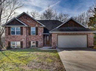 2013 N 8th Ave, Ozark, MO 65721