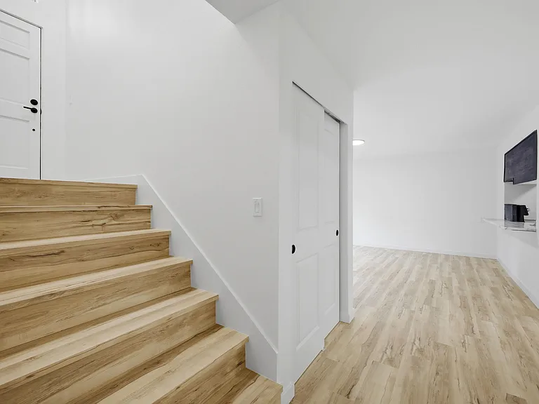 14020 Stone Ave N #B — Photo 9