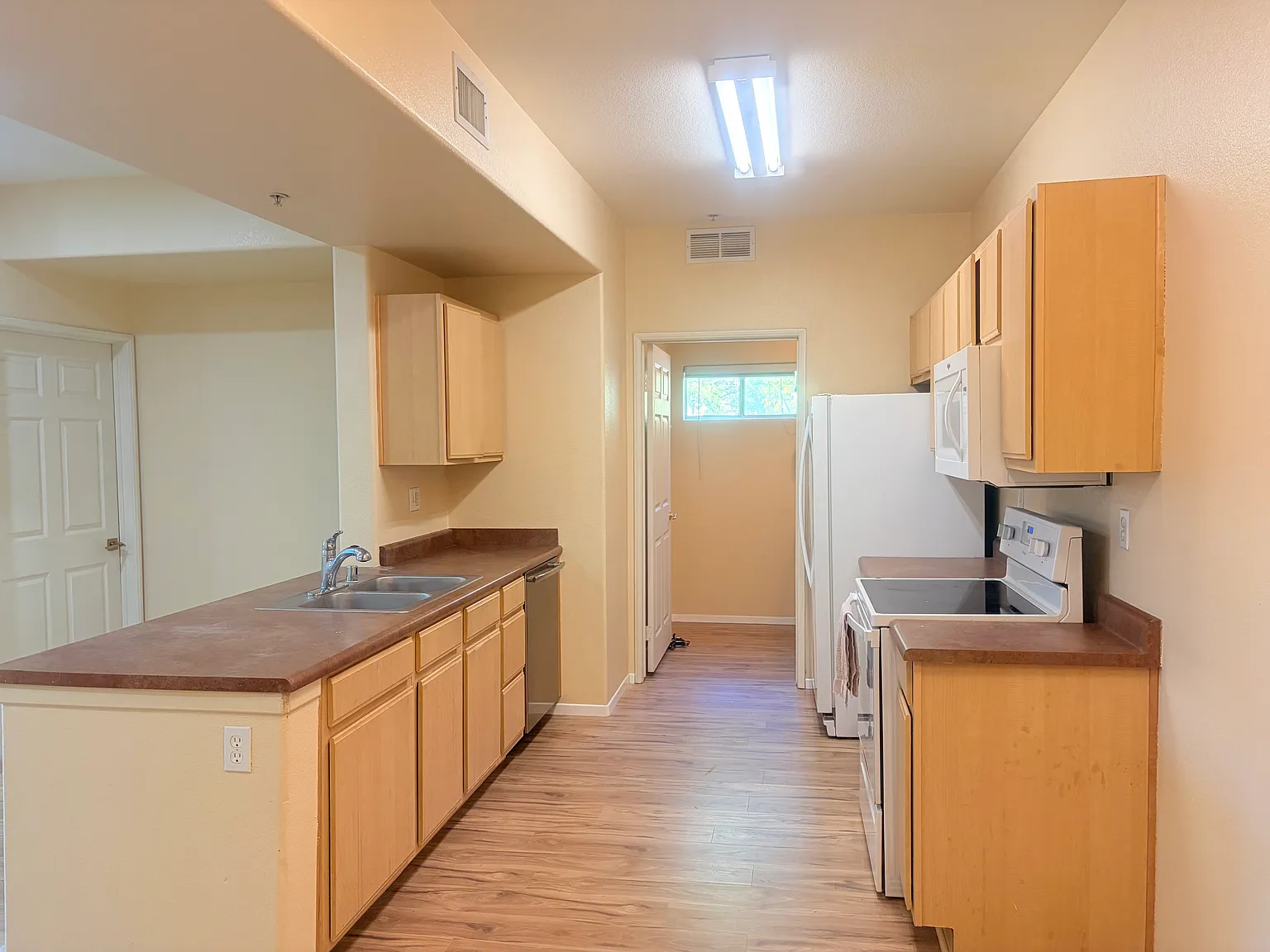 24909 Madison Ave — Photo 3