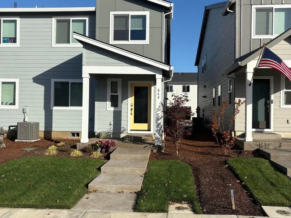 864 Eaden St, Woodburn, OR 97071
