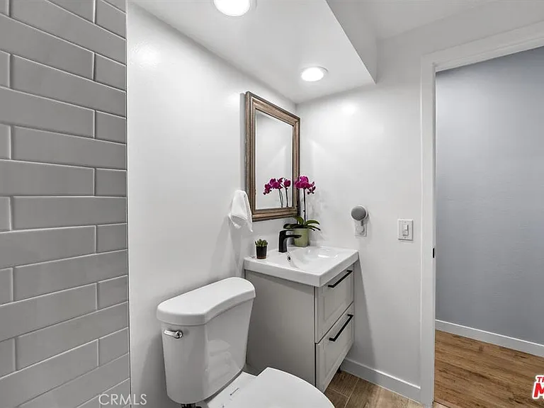 5123 Castelotte Ct — Photo 24
