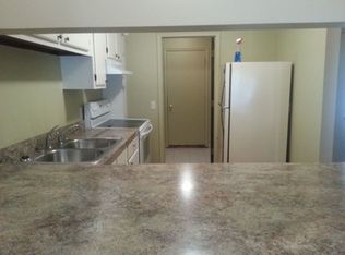 3316 Jonis Cir, Lansing, MI 48906