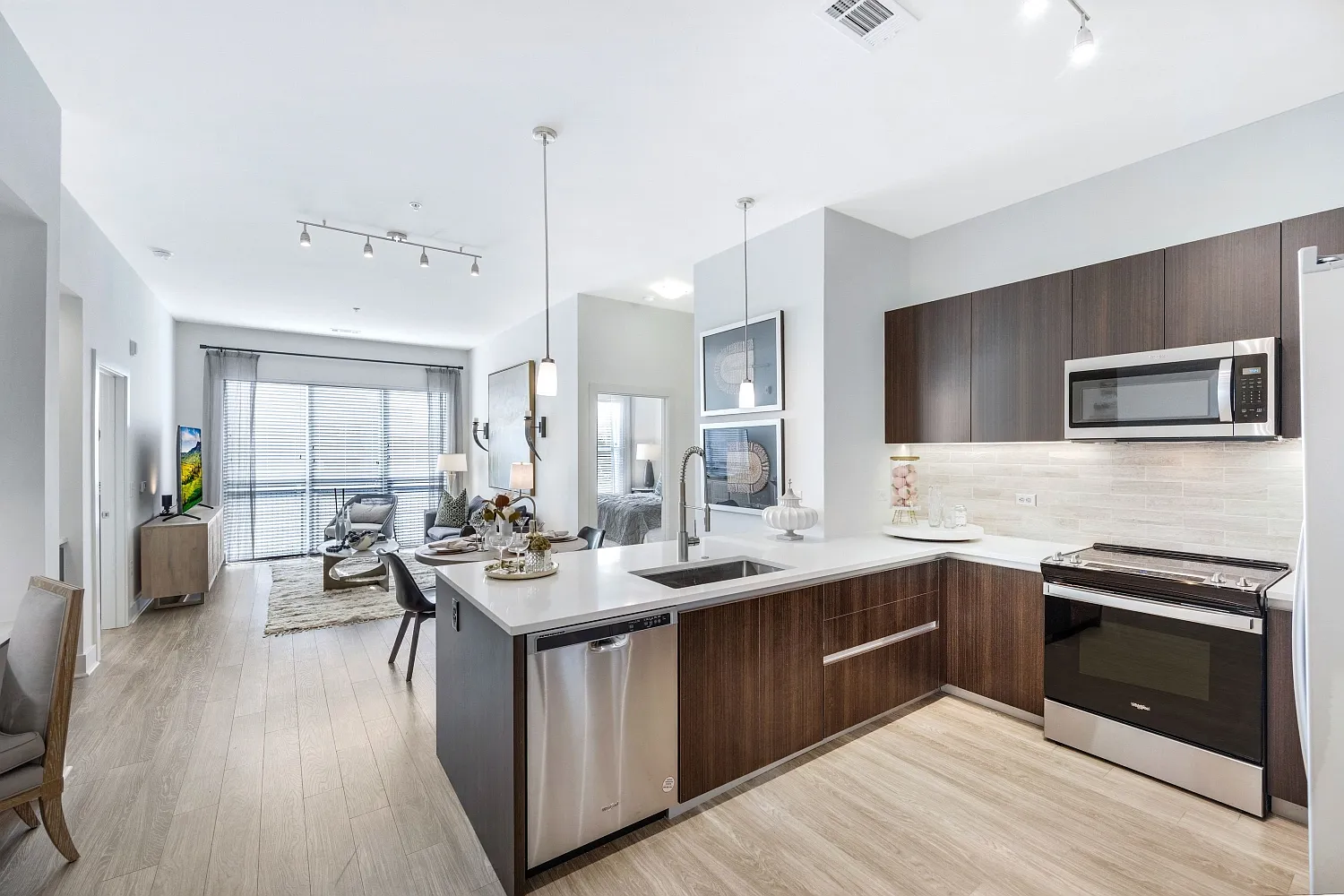 The Jones at Tysons — Photo 1