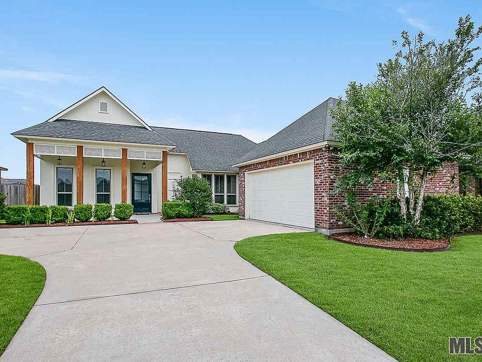 1st image of 41230 Bayou Segnette Ave