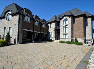 16 Shoreline Cres, Grimsby, ON L3M 5B2