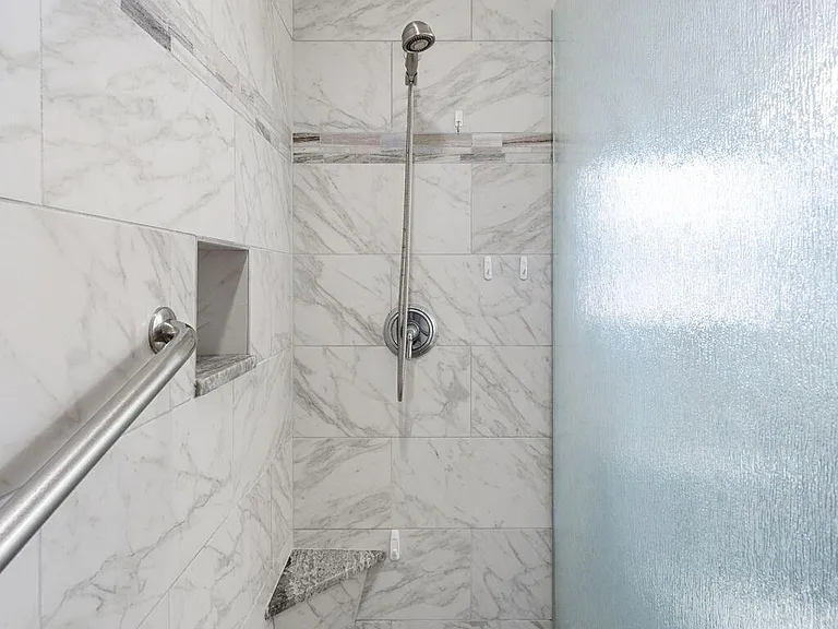 116 Rosa L Jones Dr — Photo 33