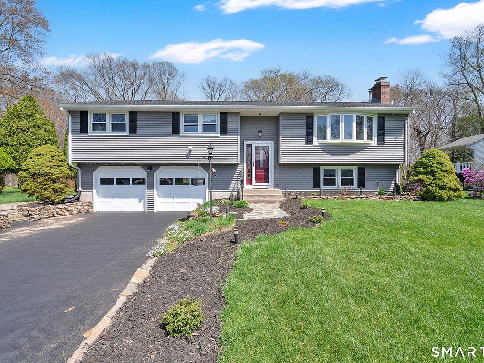 1st image of 106 Edgewood Drive