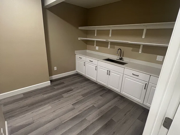 2200 Winding Dr #2 — Photo 20