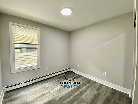 3rd image of 222 Hallock Ave #3