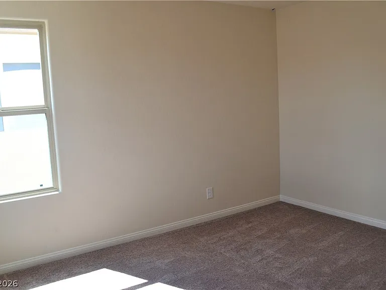 254 Botanic Gardens Dr — Photo 12