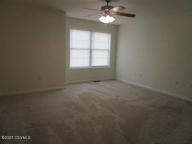 820 Baker St — Photo 26