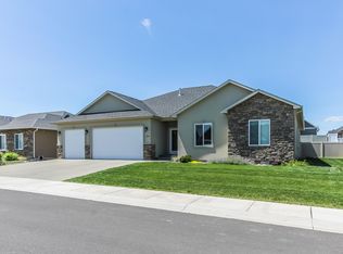 2106 Diamond Way, Yakima, WA 98908