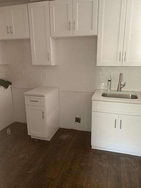 Kitchen (Brand New)