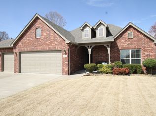 3008 W Mobile St, Broken Arrow, OK 74011