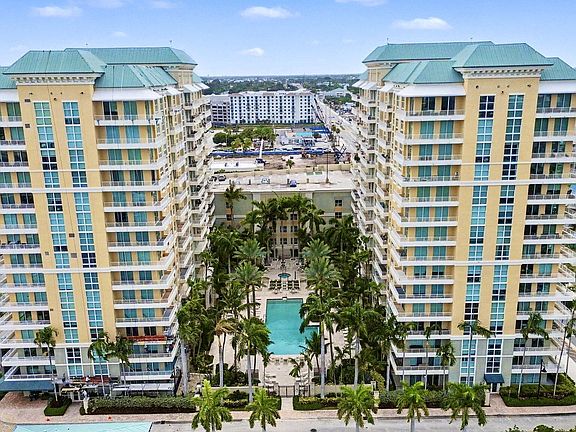 2nd image of 625 Casa Loma Boulevard #1402