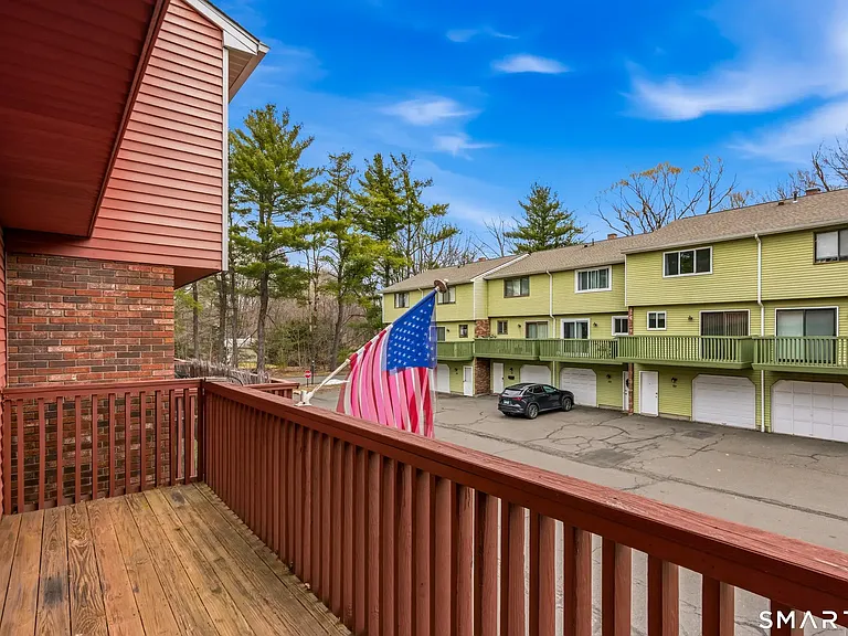 631 Churchill Dr #631 — Photo 8