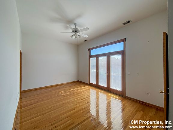 3rd image of 2531 N Southport Ave APT 2539-3N
