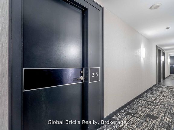 4th image of 215 Fort York Blvd Unit 215