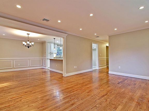 Living Room/Dining Room