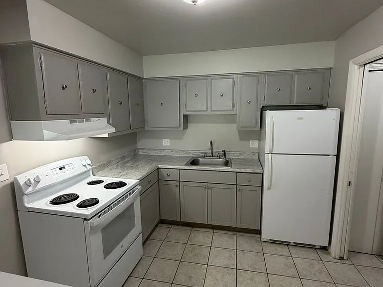 707 E Mount Hope Ave — Photo 8