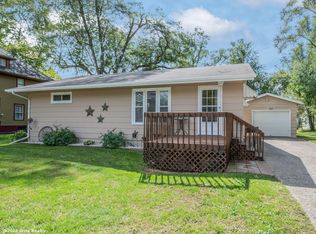 511 Rapids St, Adel, IA 50003