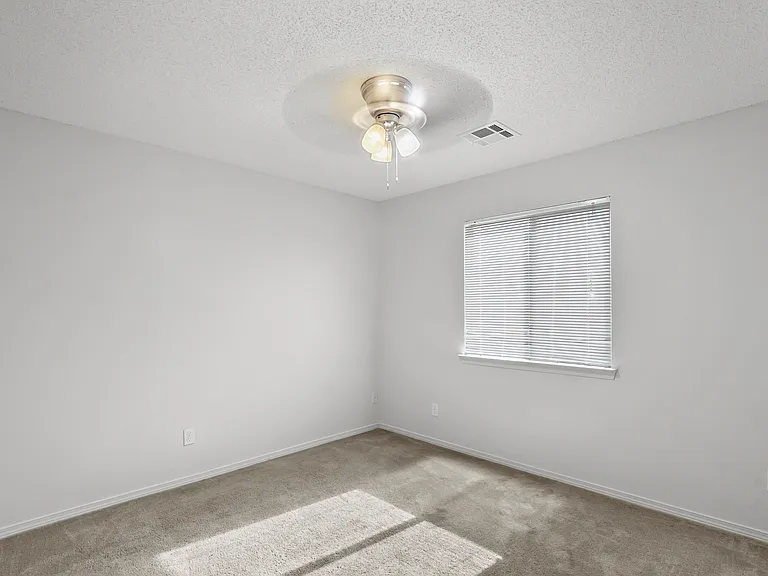 4821 Ramon Vega Ln — Photo 16