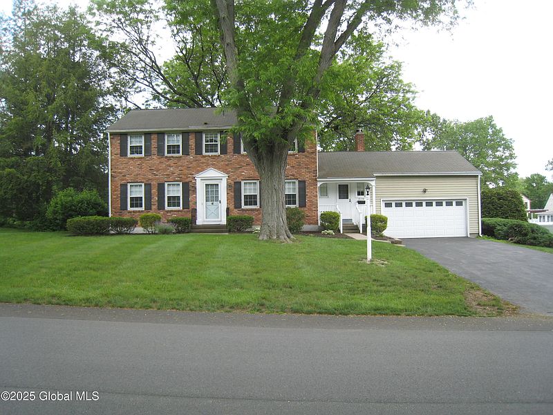2nd image of 2139 Morrow Avenue