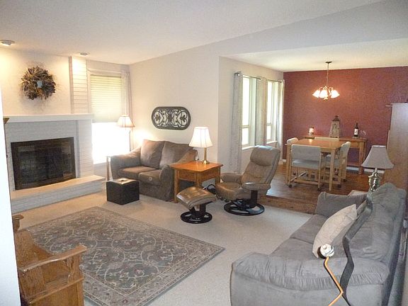 4th image of 4715 Blue Heron Blvd