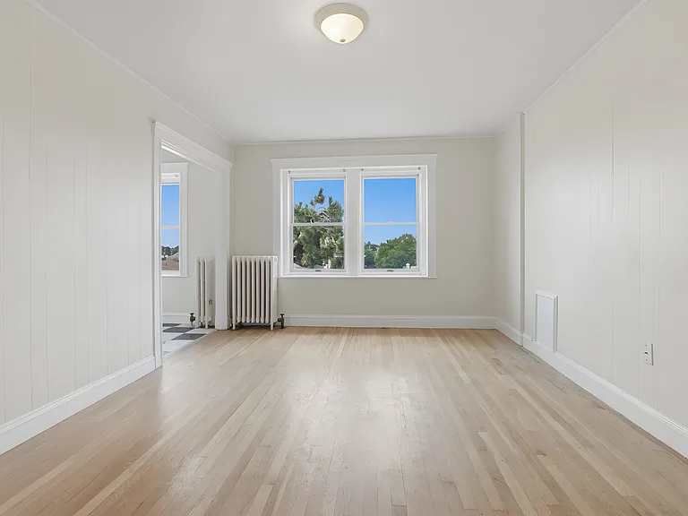 32 Greenwood Ave #20 — Photo 4