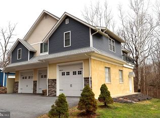 5235 Durham Rd #212, Riegelsville, PA 18077