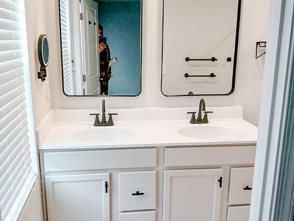 4th image of 15 Havenhill Pl