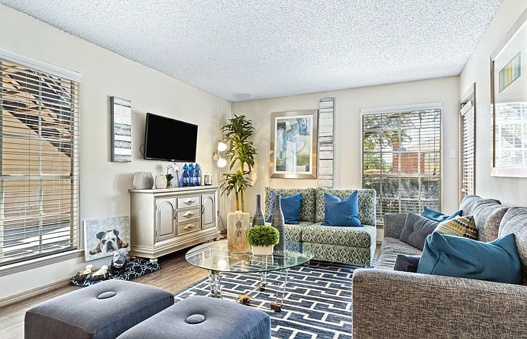 Parc Plaza Apartments — Photo 35