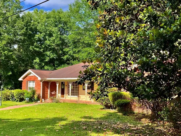 606 Idlewild Dr, Picayune, MS 39466