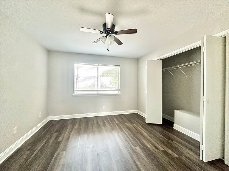 2523 Castle Pl — Photo 18
