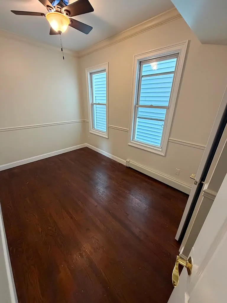 3 bed, $3,200 — Photo 4