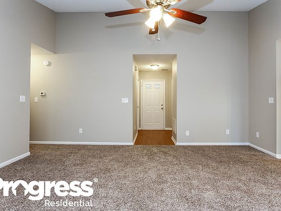 3rd image of 7615 Blue Willow Dr