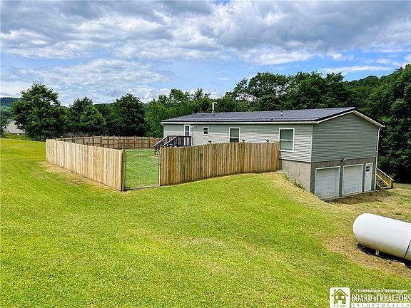 4th image of 3507 Cherry Valley Rd