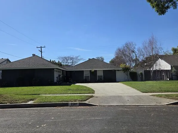 2207 Braeburn Ave, Fullerton, CA 92831
