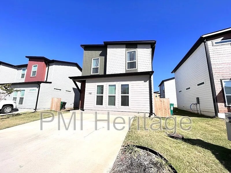 3 bed, 2.0 bath, 1178 sqft, $1,450 — Photo 2