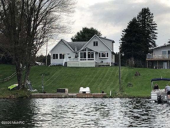 4th image of 7094 Southwest Dr