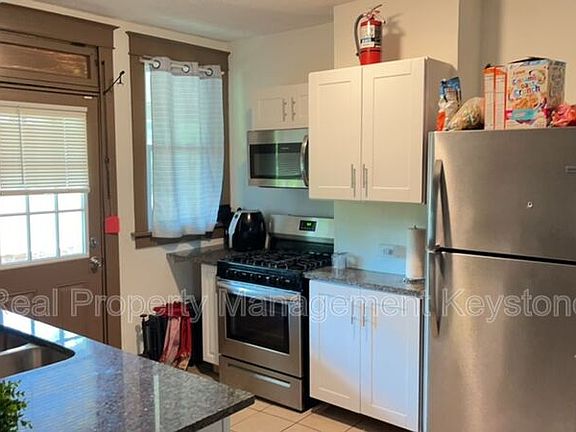 2nd image of 1247 Chartiers Ave Unit 3