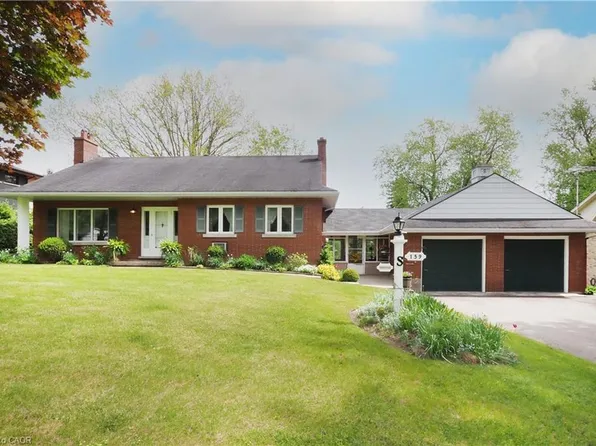 159 Riverbank Dr, Cambridge, ON N3H 4R6