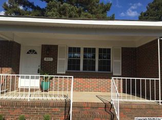 827 Cave Spring Rd, Owens Cross Roads, AL 35763