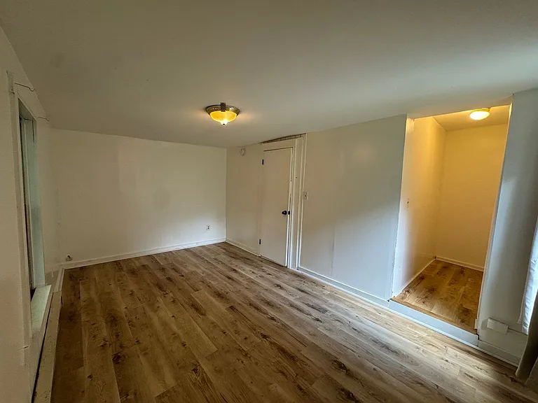 47 South Street — Photo 9