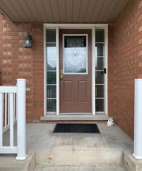 66 Oasis Blvd — Photo 3