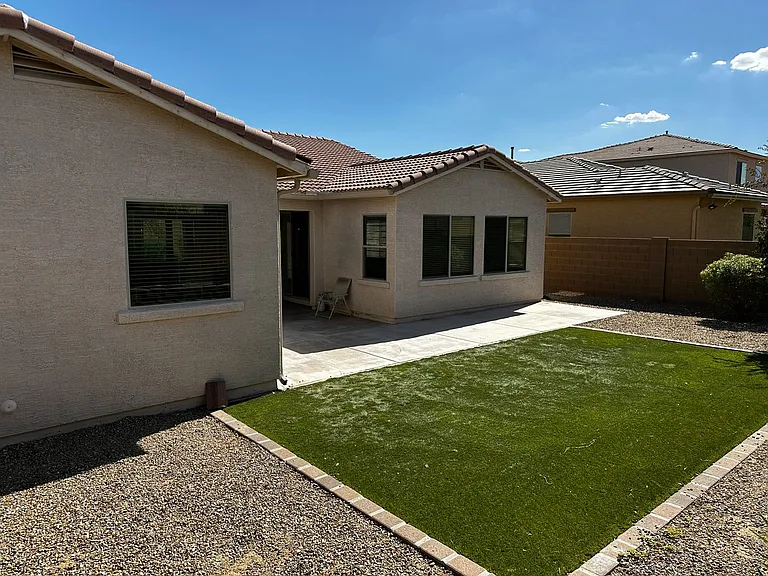 18618 W Mountain View Rd — Photo 34