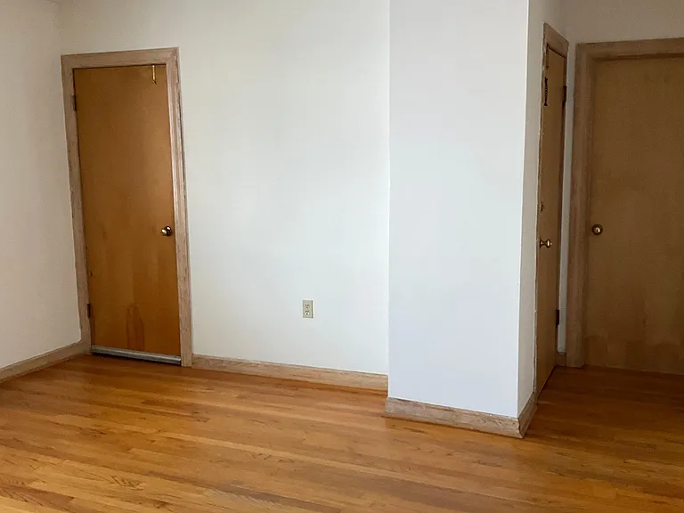 128 Lincoln St — Photo 1