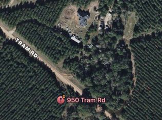 950 Tram Rd, Livingston, TX 77351