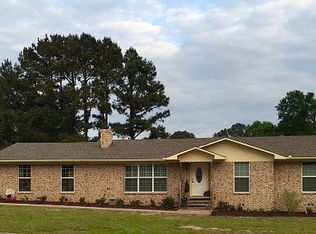 611 Mosley Dr, Athens, TX 75751