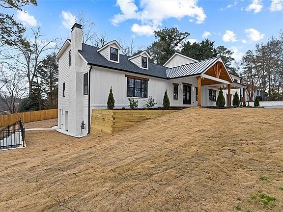 3rd image of 11505 Elkins Rd